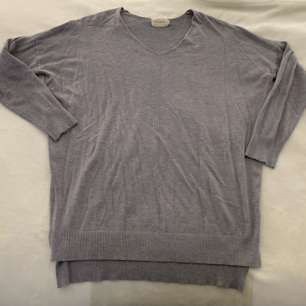 V neck grey sweater